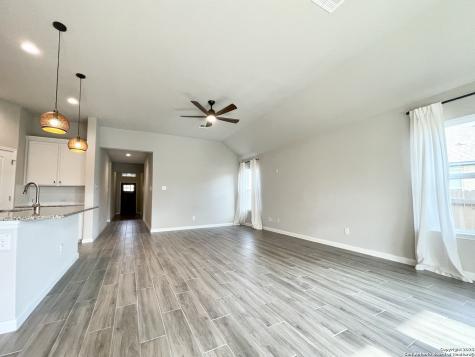1518 Stony Island Drive San Antonio TX 78245
