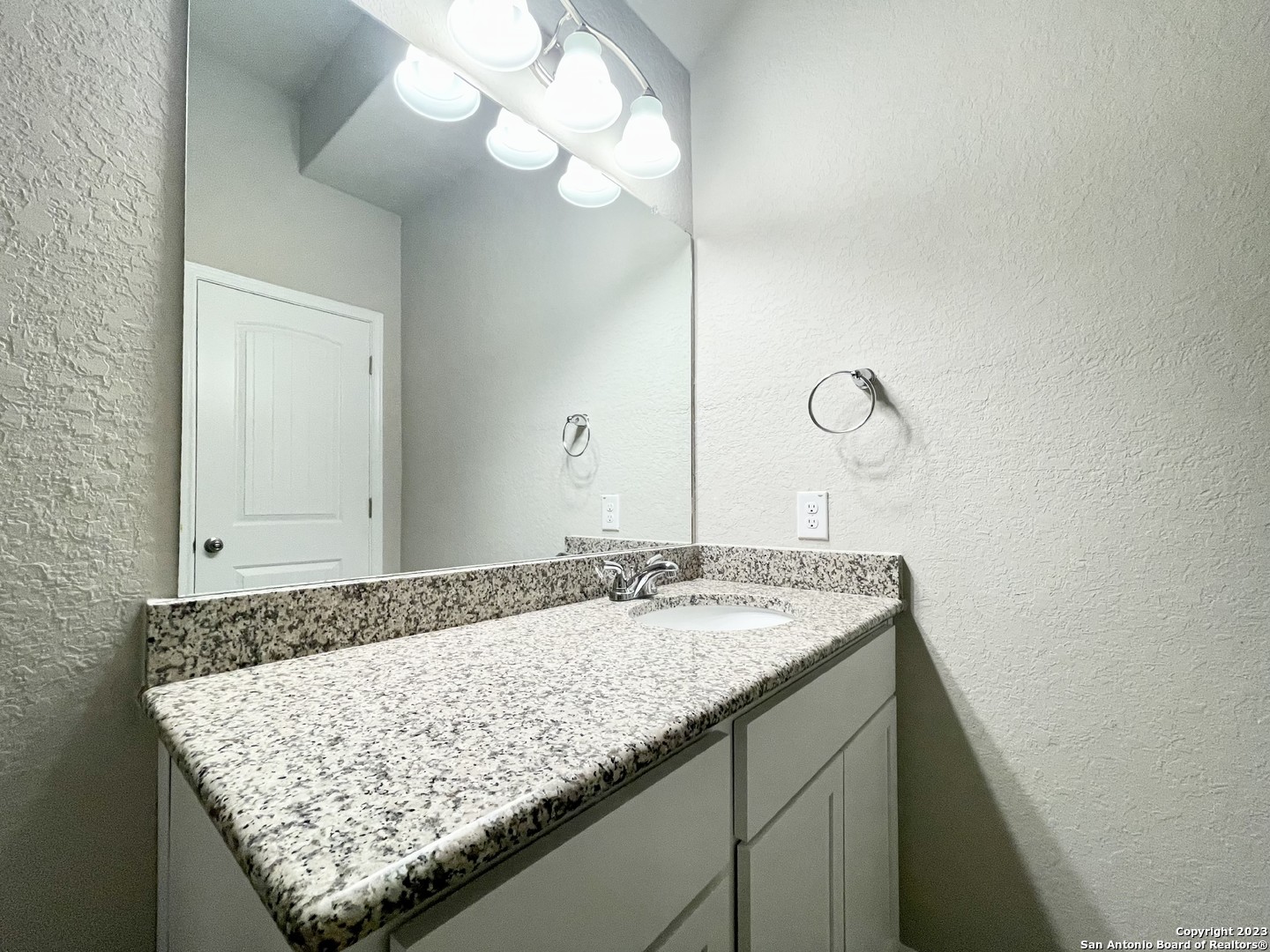 1518 Stony Island Drive San Antonio TX 78245