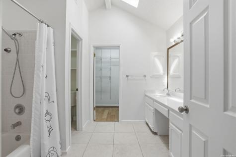 1826 Encino Rio San Antonio TX 78259