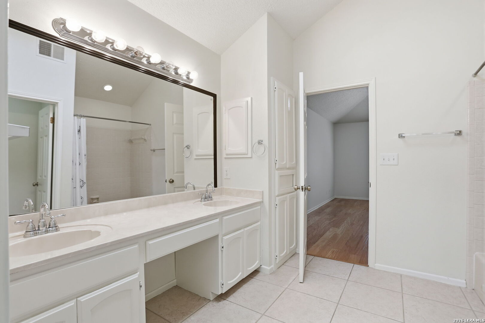 1826 Encino Rio San Antonio TX 78259