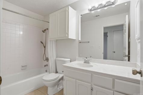 1826 Encino Rio San Antonio TX 78259