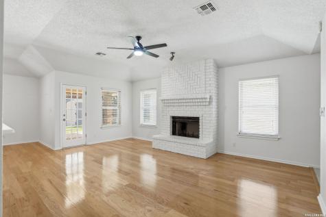 1826 Encino Rio San Antonio TX 78259