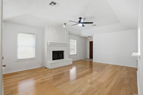 1826 Encino Rio San Antonio TX 78259