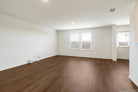 414 Retama Pass San Antonio TX 78222