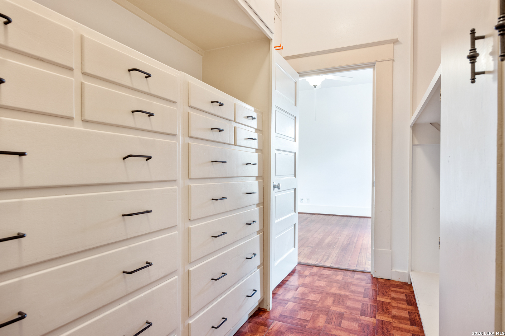 636 Patterson Avenue Alamo Heights TX 78209