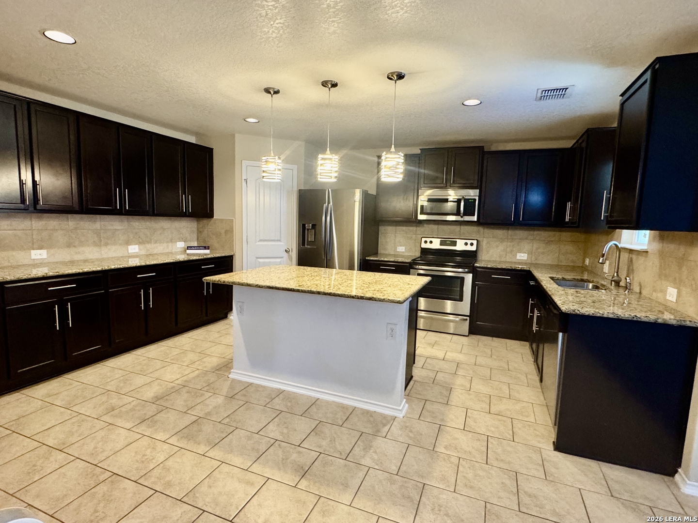 1607 Tree Run San Antonio TX 78245