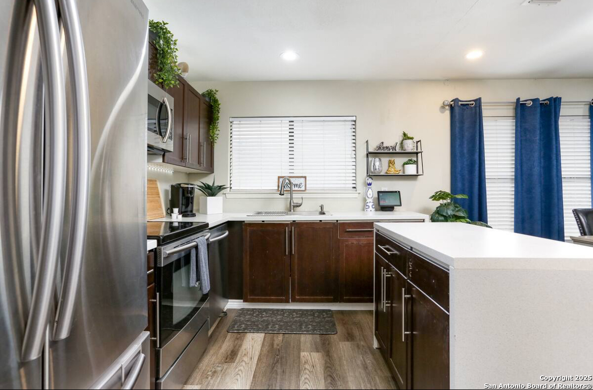 647 River Village San Antonio TX 78245