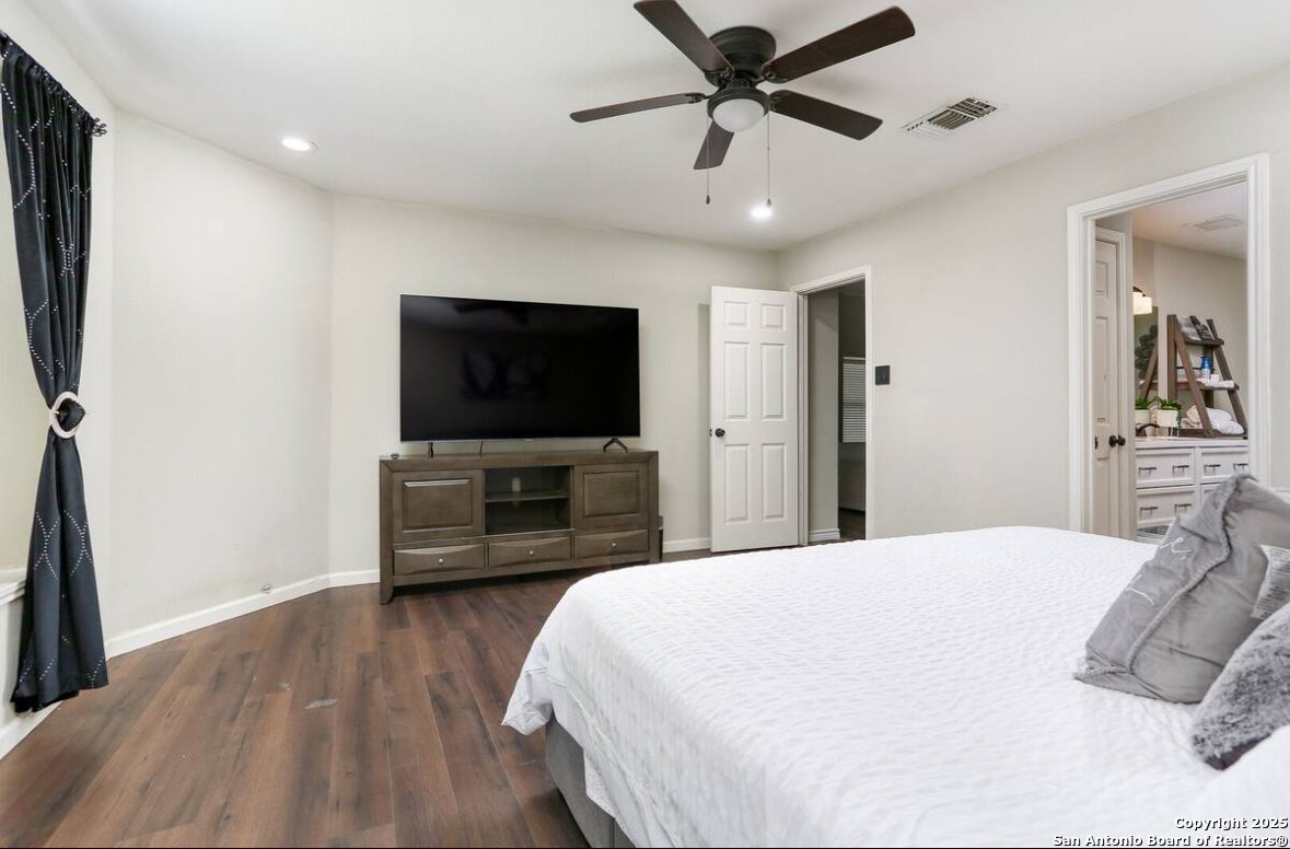 647 River Village San Antonio TX 78245