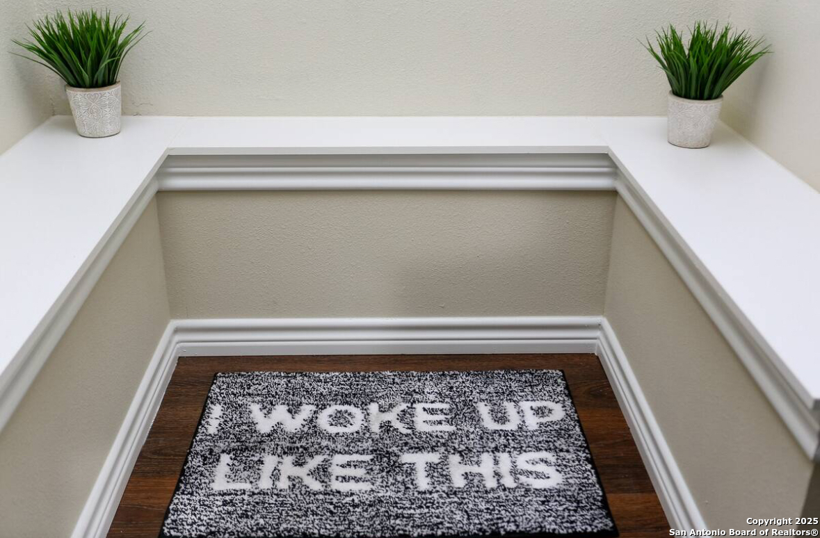 647 River Village San Antonio TX 78245