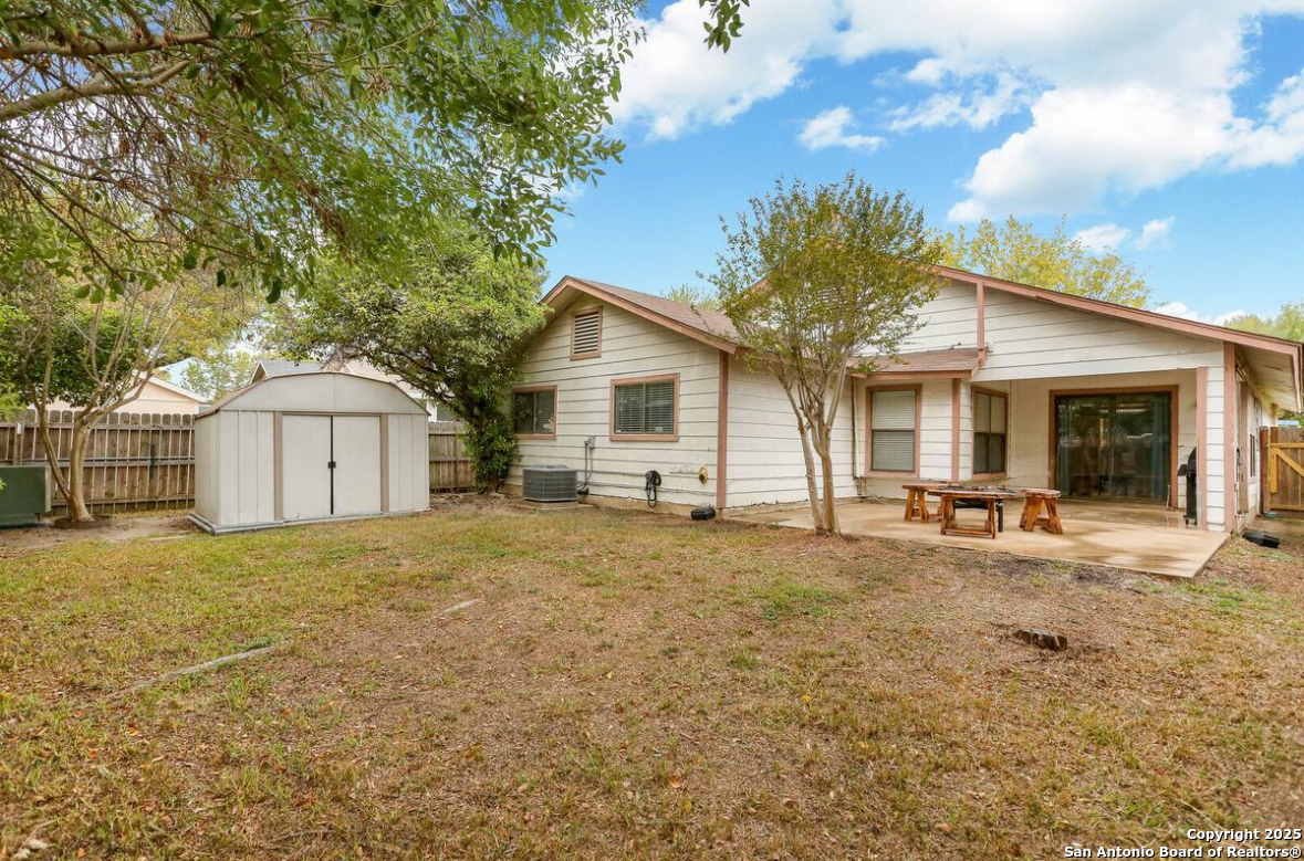 647 River Village San Antonio TX 78245