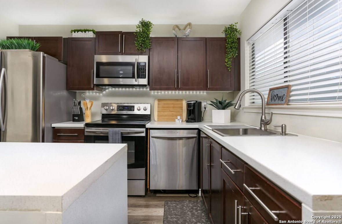 647 River Village San Antonio TX 78245