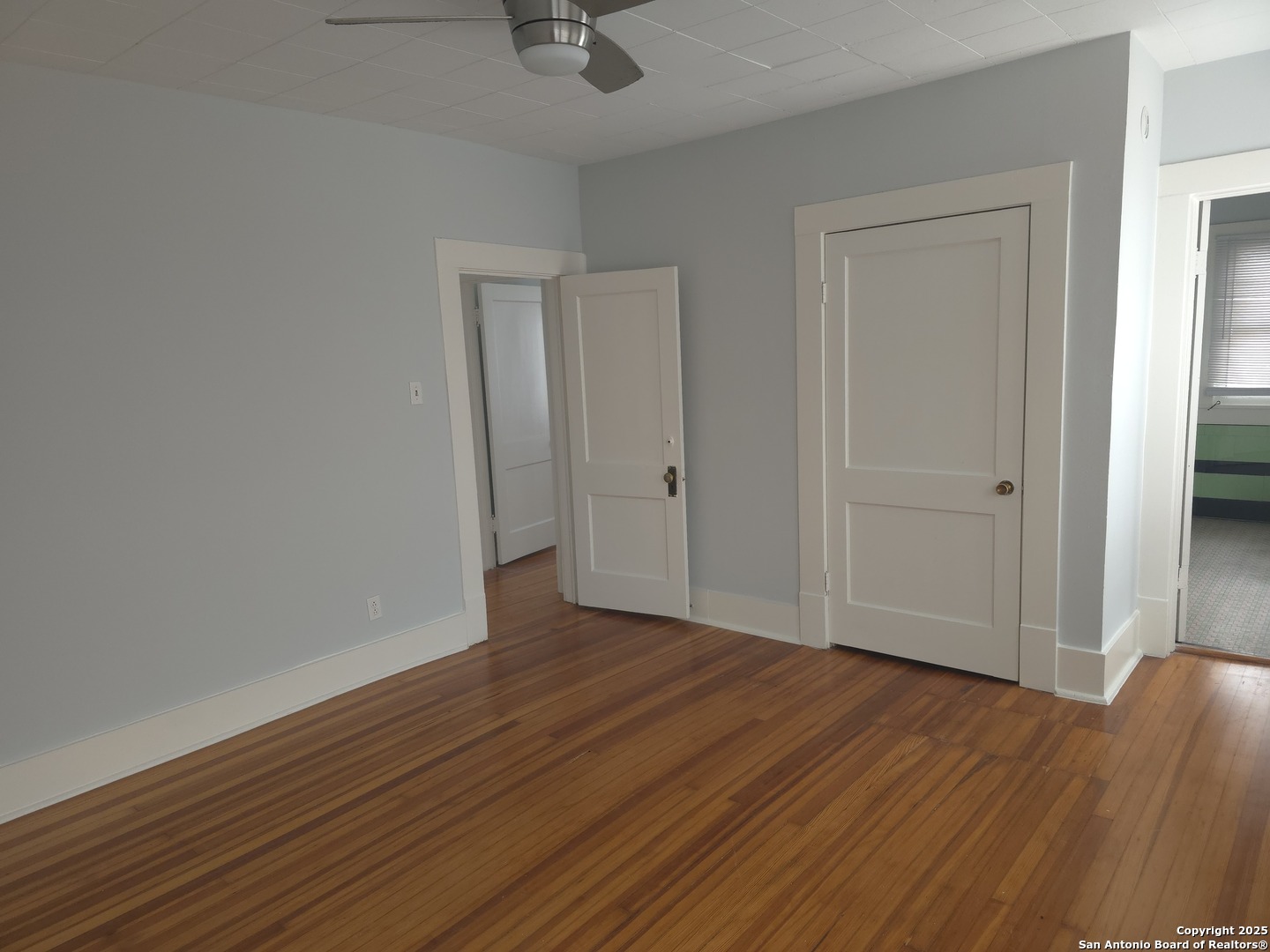 1120 W Woodlawn Avenue San Antonio TX 78201