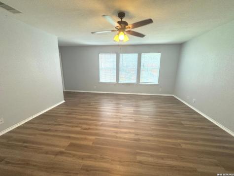 12926 Thomas Sumter Street San Antonio TX 78233