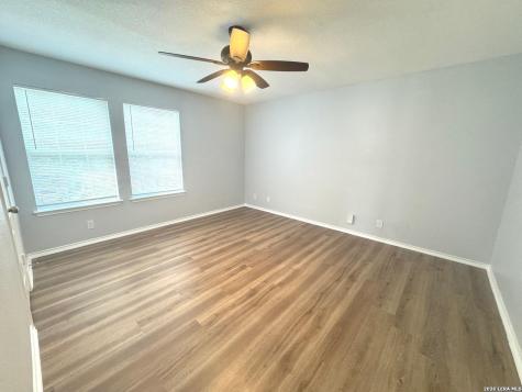 12926 Thomas Sumter Street San Antonio TX 78233