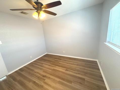 12926 Thomas Sumter Street San Antonio TX 78233