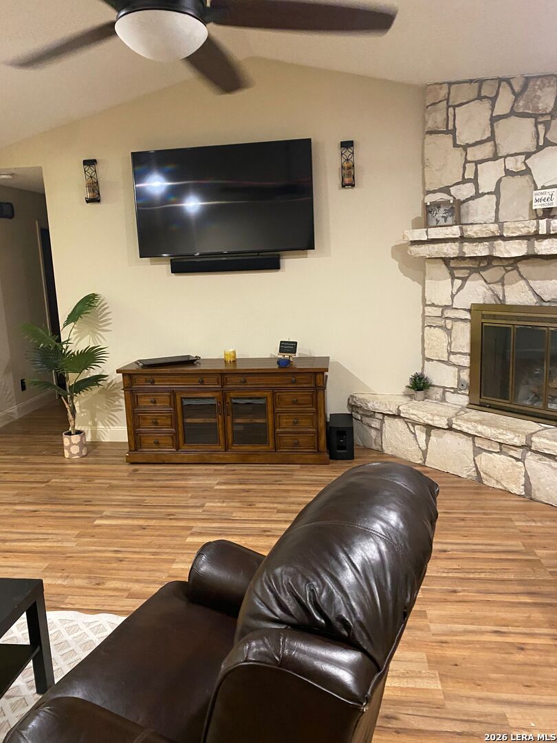 5614 Champions Hill San Antonio TX 78233
