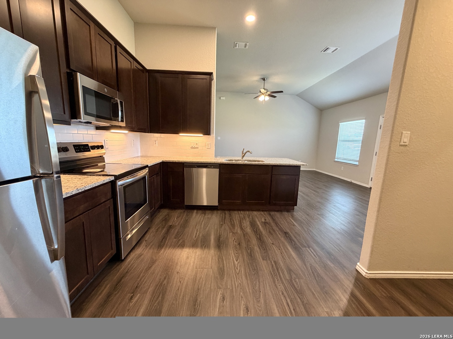 5606 Rio Canyon Converse TX 78109
