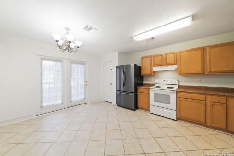 10215 Tiger Bay San Antonio TX 78251
