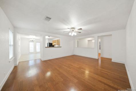10215 Tiger Bay San Antonio TX 78251