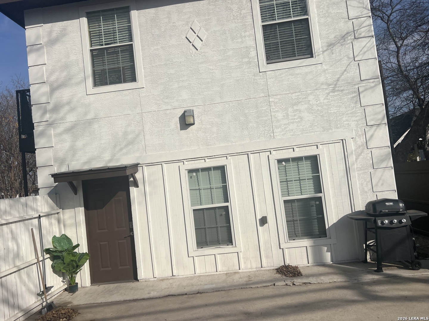 1750 W Craig Place San Antonio TX 78201