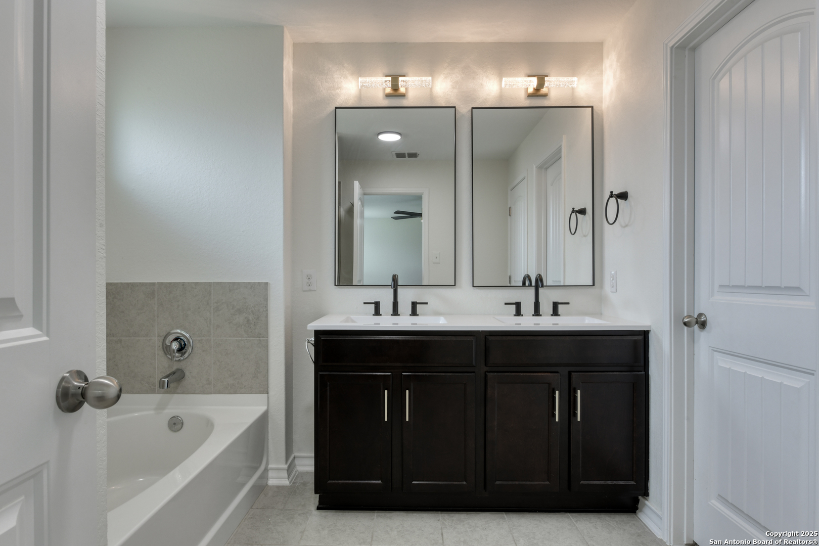 8732 Ironwood Hill San Antonio TX 78254