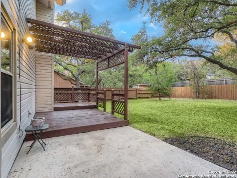 9731 Knob Oak San Antonio TX 78250