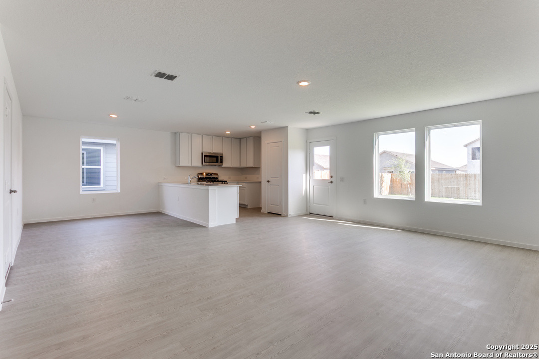 1418 Mira Mill San Antonio TX 78224