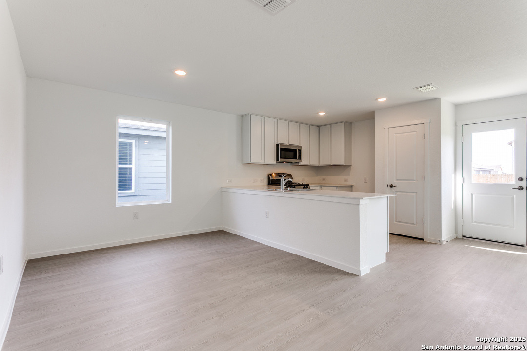 1418 Mira Mill San Antonio TX 78224