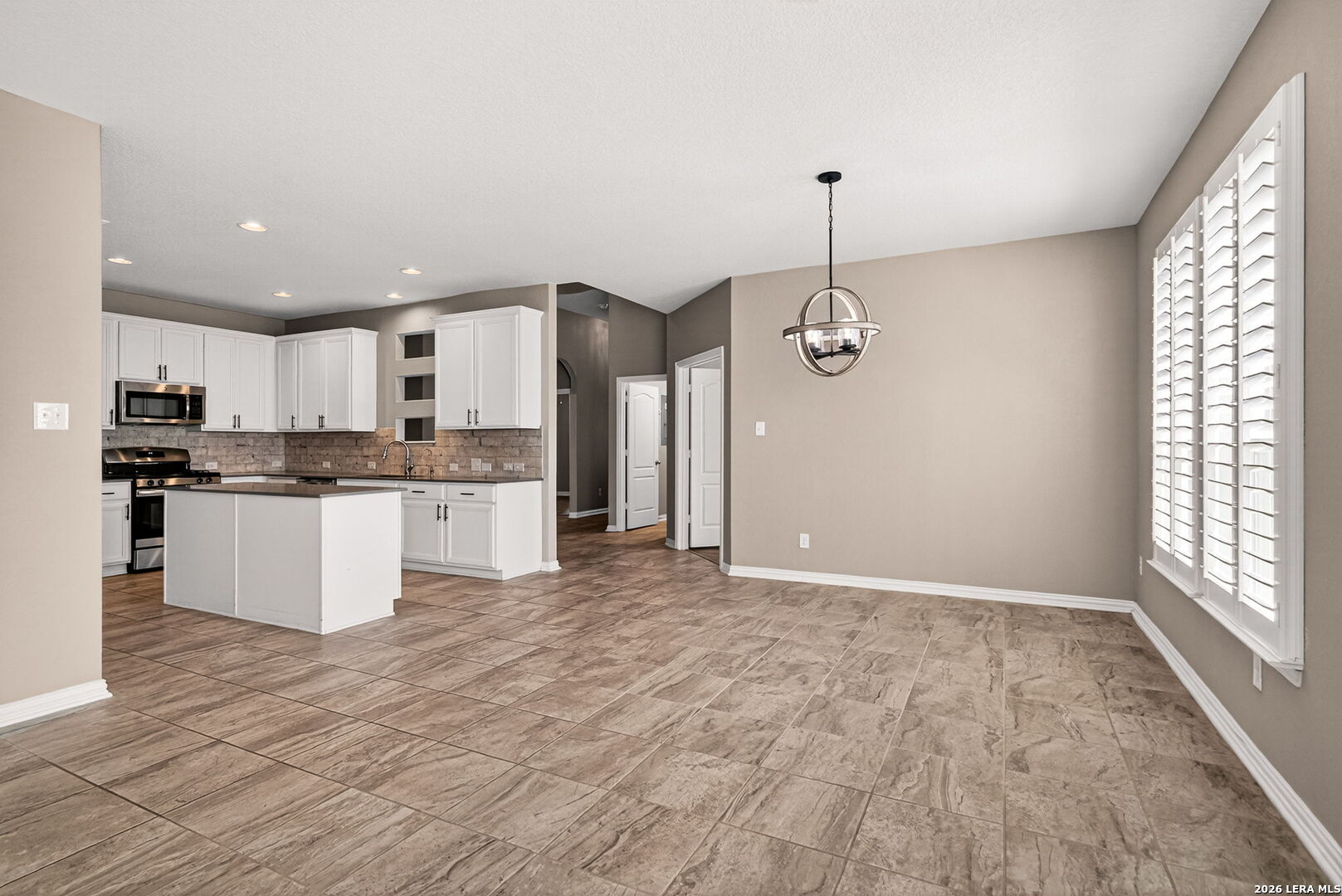 6661 Bowie Cove Cibolo TX 78108