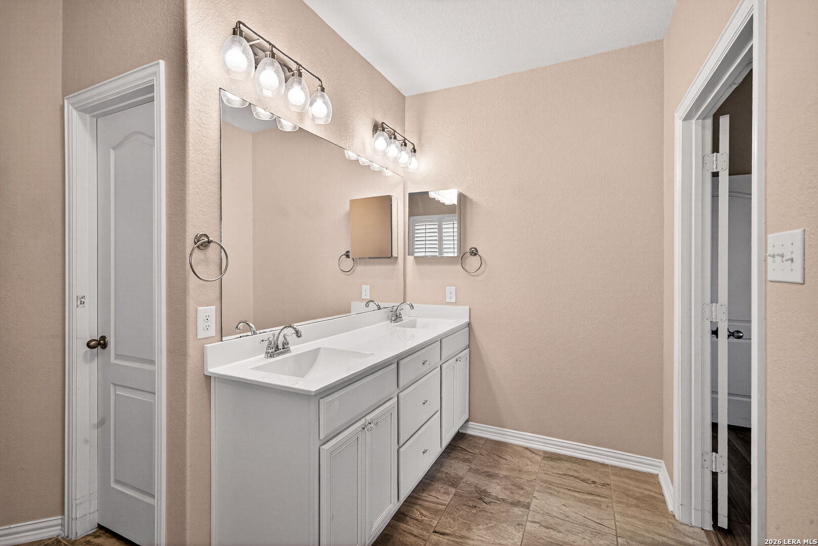 6661 Bowie Cove Cibolo TX 78108