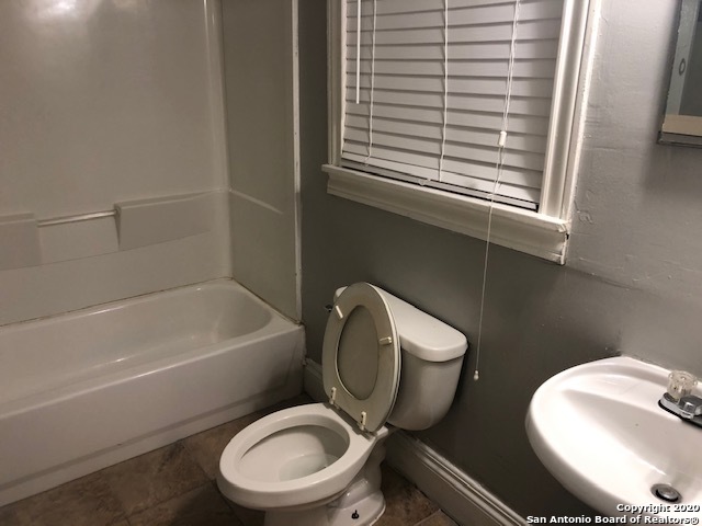 726 E Grayson Street San Antonio TX 78208