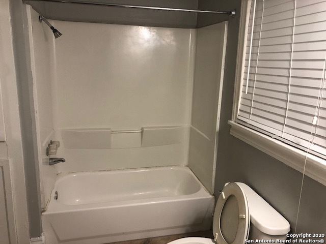 726 E Grayson Street San Antonio TX 78208