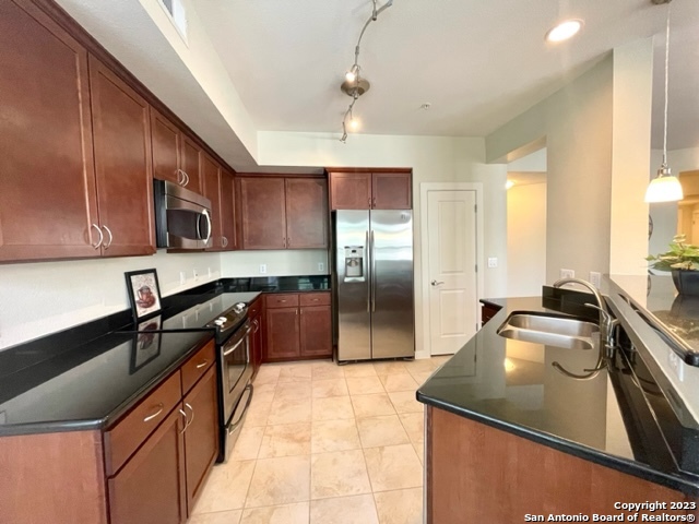 7342 Oak Manor San Antonio TX 78229
