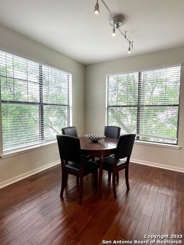 7342 Oak Manor San Antonio TX 78229