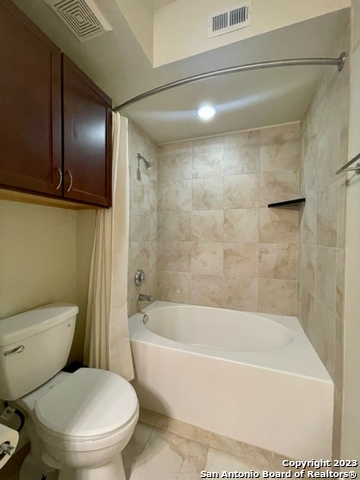 7342 Oak Manor San Antonio TX 78229