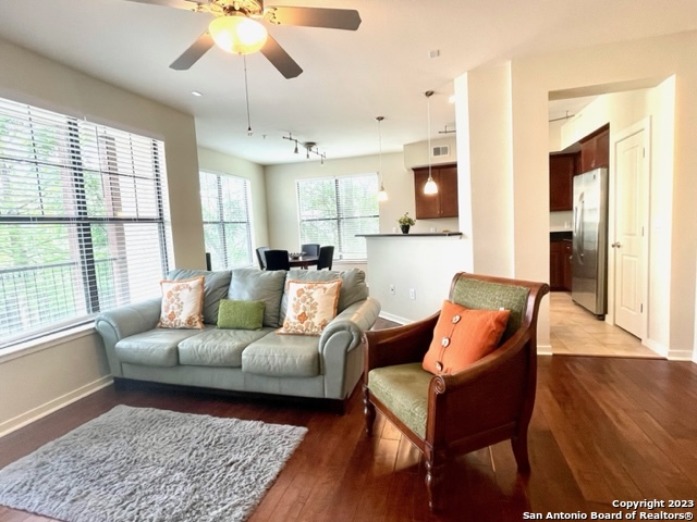 7342 Oak Manor San Antonio TX 78229
