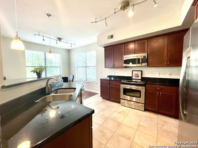 7342 Oak Manor San Antonio TX 78229