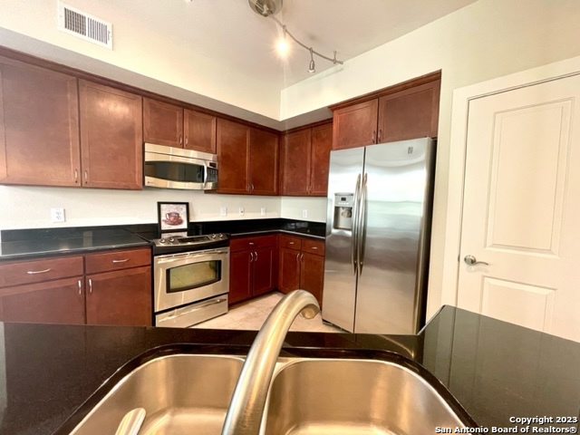 7342 Oak Manor San Antonio TX 78229