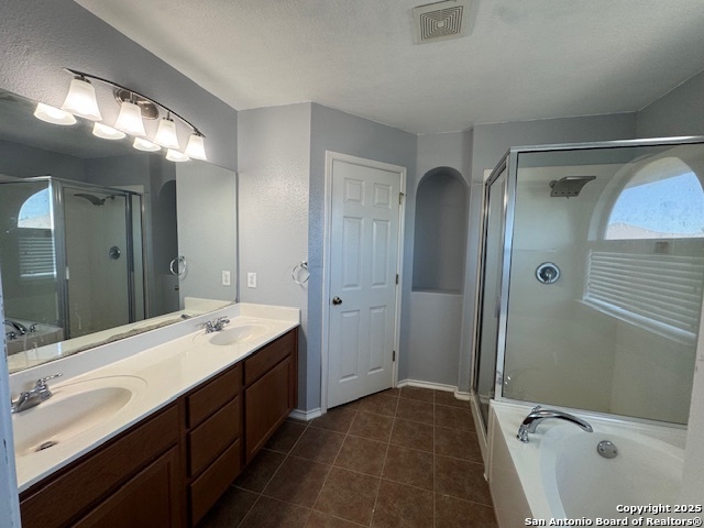 10702 Arabian Isle San Antonio TX 78254