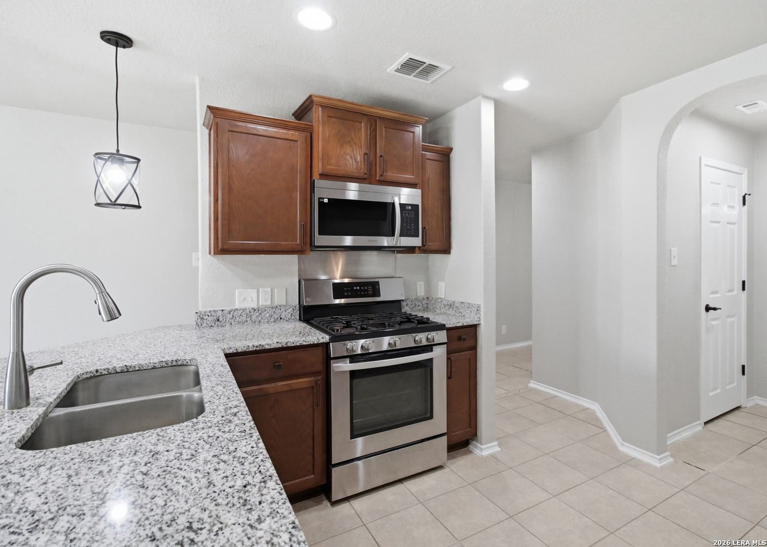 2334 Camberly View Converse TX 78109