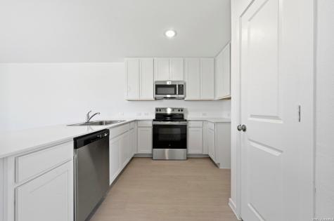 964 Pastar Creek Seguin TX 78155