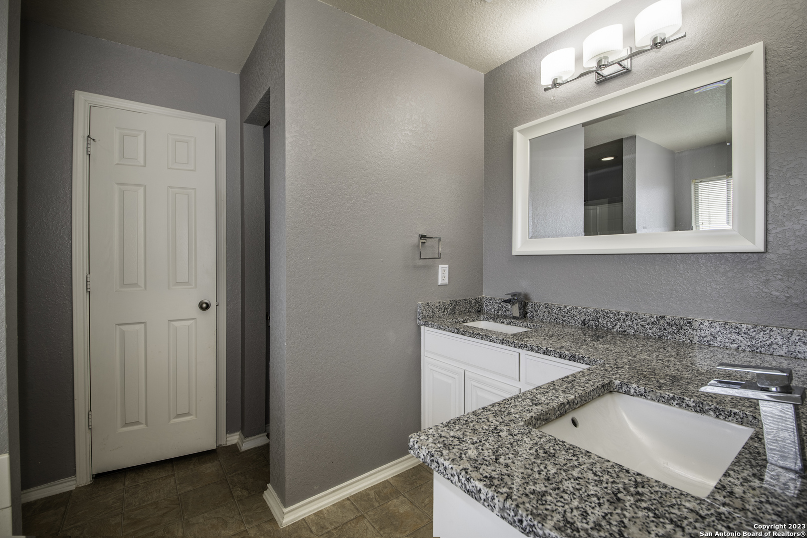 6527 Ithaca Falls San Antonio TX 78239