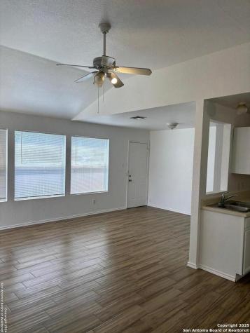 6313 Green Top Drive San Antonio TX 78233