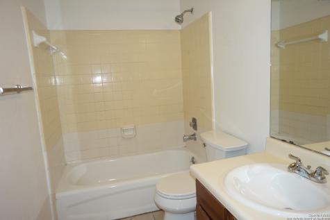 7222 Rimwood Live Oak TX 78233