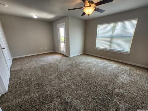 319 Creekside Curve New Braunfels TX 78130