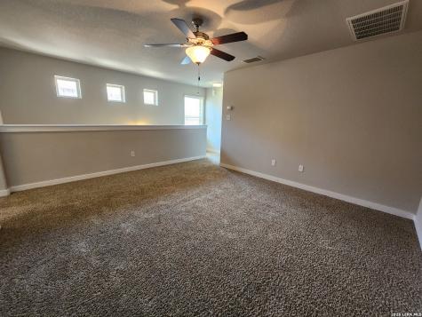 319 Creekside Curve New Braunfels TX 78130