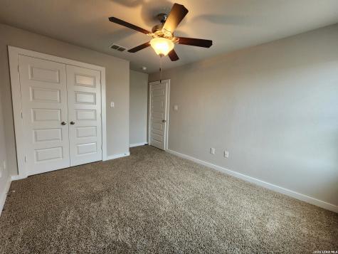 319 Creekside Curve New Braunfels TX 78130