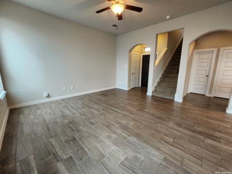319 Creekside Curve New Braunfels TX 78130