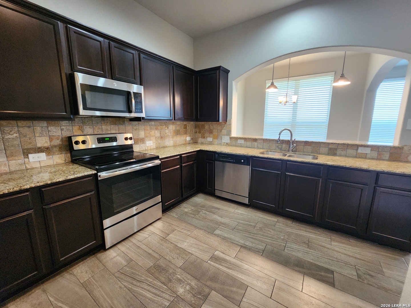 319 Creekside Curve New Braunfels TX 78130
