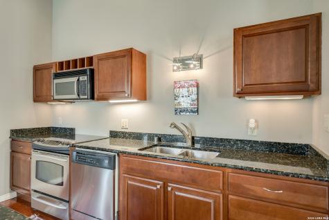 214 E Travis San Antonio TX 78205